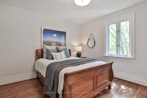 Photo 35 at 121 Roxborough Drive, Moore Park, Toronto