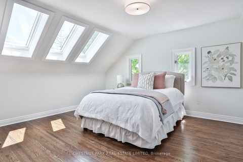 Photo 39 at 121 Roxborough Drive, Moore Park, Toronto