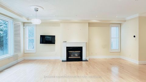 Photo 6 at TH25 - 9133 Bayview Avenue, Doncrest, Richmond Hill