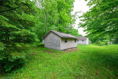 Photo 2 at 726 Hastings Avenue, Alcona, Innisfil Photo 2 at 726 Hastings Avenue, Alcona, Innisfil