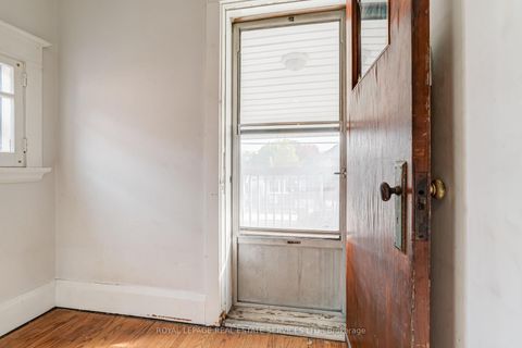 Photo 18 at 492 Jane Street, Bloor West Village, Toronto