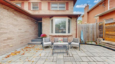Photo 3 at 28 Kenny Crescent, Letitia Heights, Barrie Photo 3 at 28 Kenny Crescent, Letitia Heights, Barrie