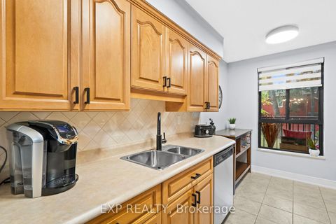 Photo 25 at 203 - 15390 Yonge Street, Aurora Heights, Aurora