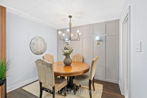 Photo 29 at 203 - 15390 Yonge Street, Aurora Heights, Aurora