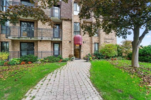 Photo 38 at 203 - 15390 Yonge Street, Aurora Heights, Aurora Photo 38 at 203 - 15390 Yonge Street, Aurora Heights, Aurora