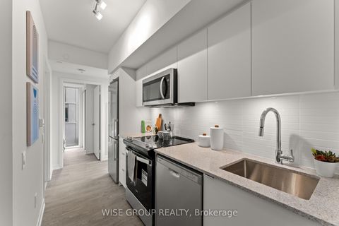 Photo 3 at 906 - 500 Wilson Avenue, Clanton Park, Toronto