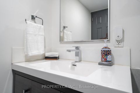 Photo 9 at 806 - 5949 Yonge Street, Newtonbrook East, Toronto