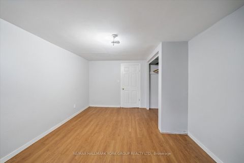 Photo 12 at 6 Glenecho Drive, Grove East, Barrie