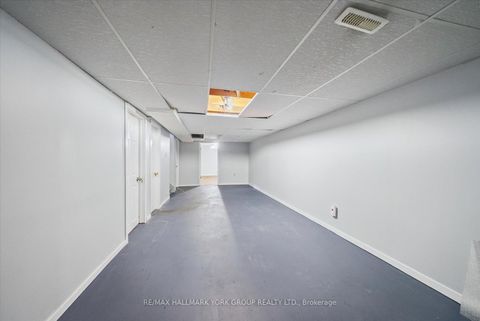 Photo 18 at 6 Glenecho Drive, Grove East, Barrie