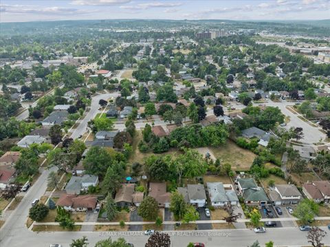 Photo 34 at 6 Glenecho Drive, Grove East, Barrie
