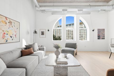 Photo 6 at 215 - 637 Lakeshore Boulevard W, Niagara, Toronto