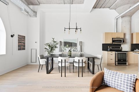 Photo 8 at 215 - 637 Lakeshore Boulevard W, Niagara, Toronto