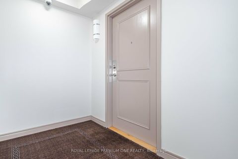 Photo 7 at 210 - 9451 Jane Street, Maple, Vaughan