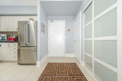 Photo 8 at 210 - 9451 Jane Street, Maple, Vaughan