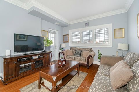 Photo 19 at 210 - 9451 Jane Street, Maple, Vaughan