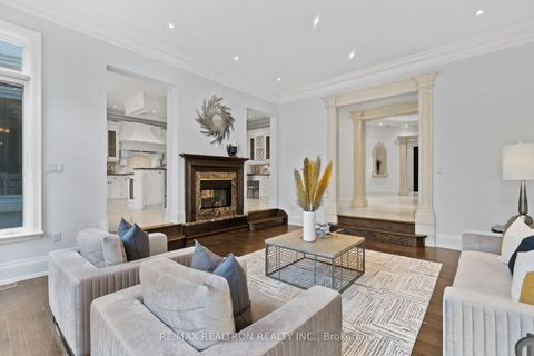 Photo 13 at 103 Post Road, Don Mills, Toronto