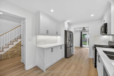 Photo 3 at 714 Candaras Street, Alcona, Innisfil