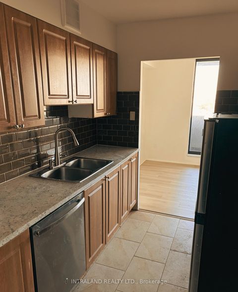 Photo 6 at 805 - 100 Prudential Drive, Dorset Park, Toronto