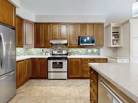 Photo 9 at 254 Tower Hill Road, Jefferson, Richmond Hill