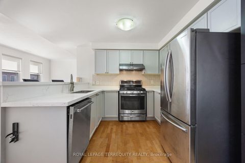 Photo 5 at 129 - 760 Lawrence Avenue W, Glen Park, Toronto