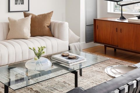 Photo 7 at 404 - 562 Eglinton Avenue E, Mount Pleasant East, Toronto