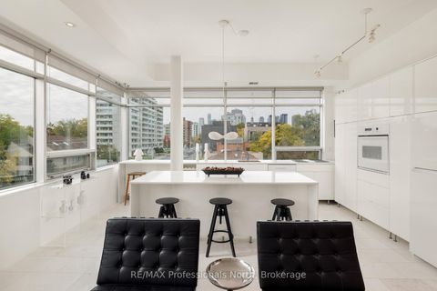 Photo 8 at 404 - 562 Eglinton Avenue E, Mount Pleasant East, Toronto