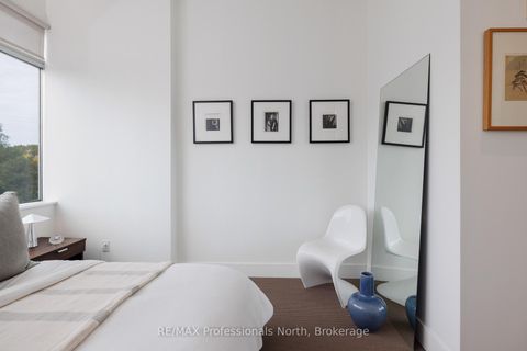 Photo 19 at 404 - 562 Eglinton Avenue E, Mount Pleasant East, Toronto