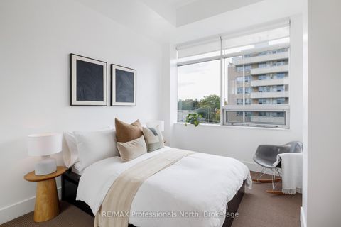 Photo 23 at 404 - 562 Eglinton Avenue E, Mount Pleasant East, Toronto