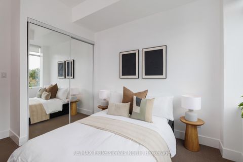 Photo 25 at 404 - 562 Eglinton Avenue E, Mount Pleasant East, Toronto