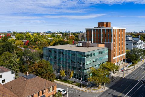 Photo 30 at 404 - 562 Eglinton Avenue E, Mount Pleasant East, Toronto