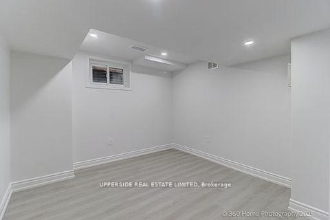 Photo 24 at 646 York Hill Boulevard, Yorkhill, Vaughan