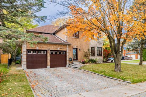 Photo 3 at 898 Stonehaven Avenue, Wyndham, Newmarket