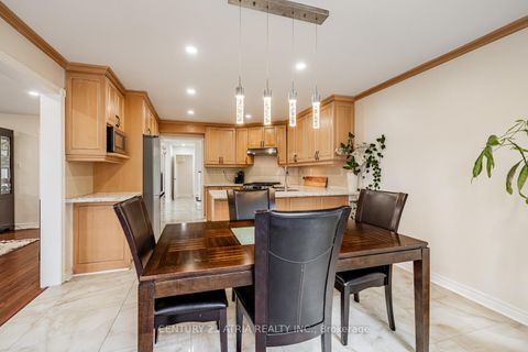 Photo 13 at 898 Stonehaven Avenue, Wyndham, Newmarket