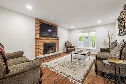 Photo 18 at 898 Stonehaven Avenue, Wyndham, Newmarket