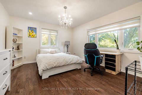 Photo 30 at 898 Stonehaven Avenue, Wyndham, Newmarket