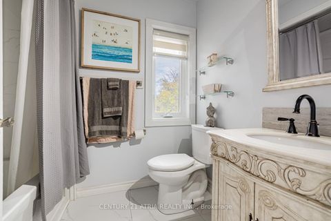 Photo 31 at 898 Stonehaven Avenue, Wyndham, Newmarket