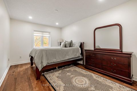 Photo 33 at 898 Stonehaven Avenue, Wyndham, Newmarket