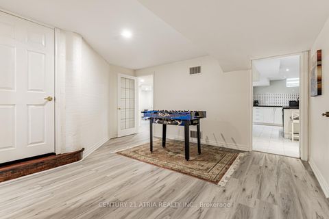 Photo 35 at 898 Stonehaven Avenue, Wyndham, Newmarket