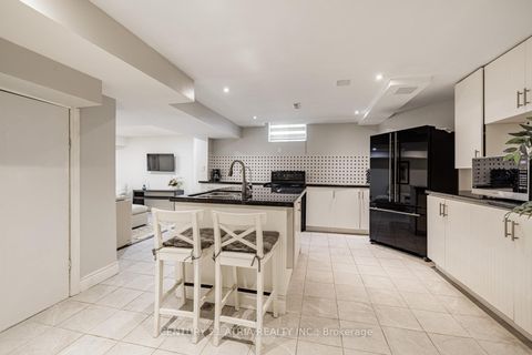 Photo 36 at 898 Stonehaven Avenue, Wyndham, Newmarket