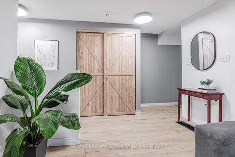 Photo 4 at 8 - 83 Goodwin Drive, Painswick South, Barrie