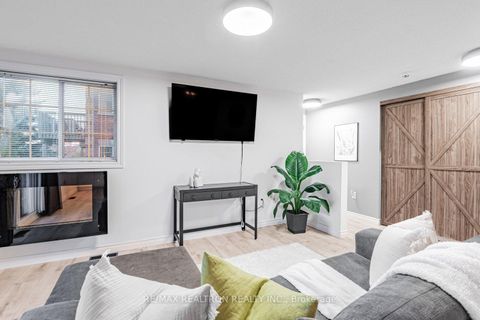 Photo 5 at 8 - 83 Goodwin Drive, Painswick South, Barrie