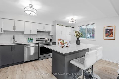 Photo 12 at 8 - 83 Goodwin Drive, Painswick South, Barrie