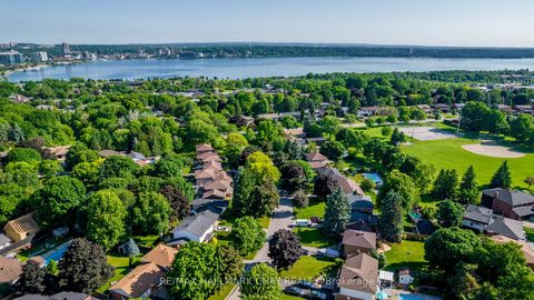 Photo 37 at 51 Springhome Road, Allandale Heights, Barrie