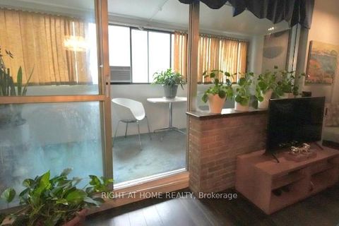 Photo 5 at 411 - 5 Massey Square, Crescent Town, Toronto