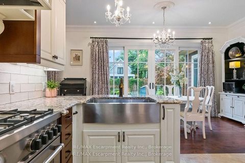 Photo 10 at 2073 Deramore Drive, FD Ford, Oakville