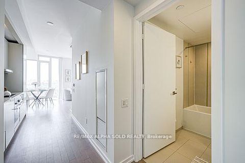 Photo 7 at 3710 - 101 Peter Street, Waterfront Communities C1, Toronto