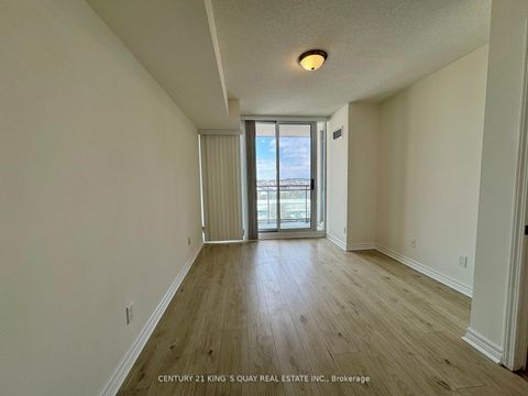 Photo 9 at 1008 - 330 Red Maple Road, Langstaff, Richmond Hill