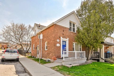 Photo 3 at 181 Kane Avenue, Eglinton West, Toronto Photo 3 at 181 Kane Avenue, Eglinton West, Toronto