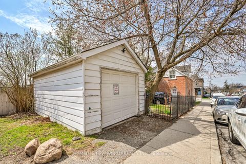 Photo 8 at 181 Kane Avenue, Eglinton West, Toronto Photo 8 at 181 Kane Avenue, Eglinton West, Toronto