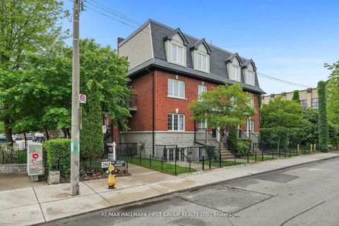 Photo 2 at 102 - 262 St. Helens Avenue, Dufferin Grove, Toronto